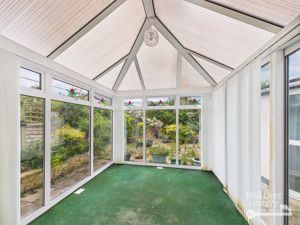 Sunroom- click for photo gallery